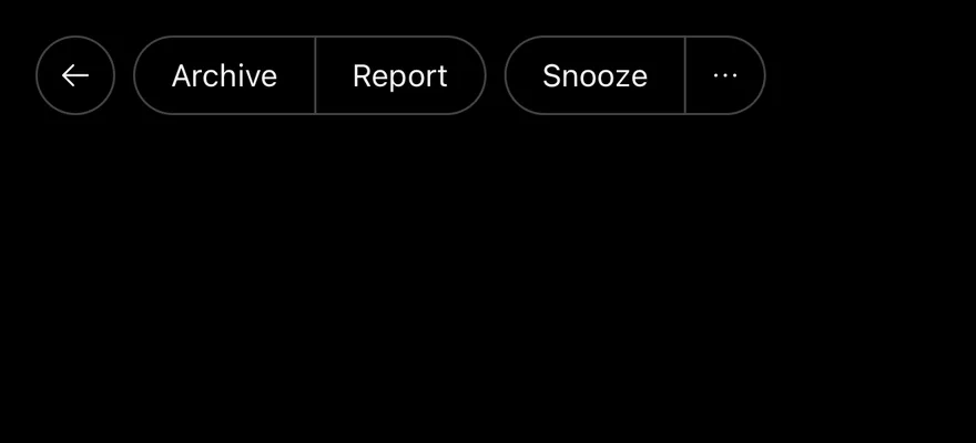 Button Group (outline) on iOS in dark mode