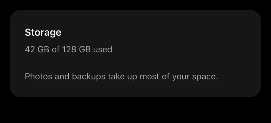 Card (filled) on iOS in dark mode